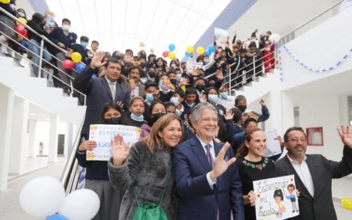 El presidente Guillermo Lasso inaugura la unidad educativa Natalia Jarrín